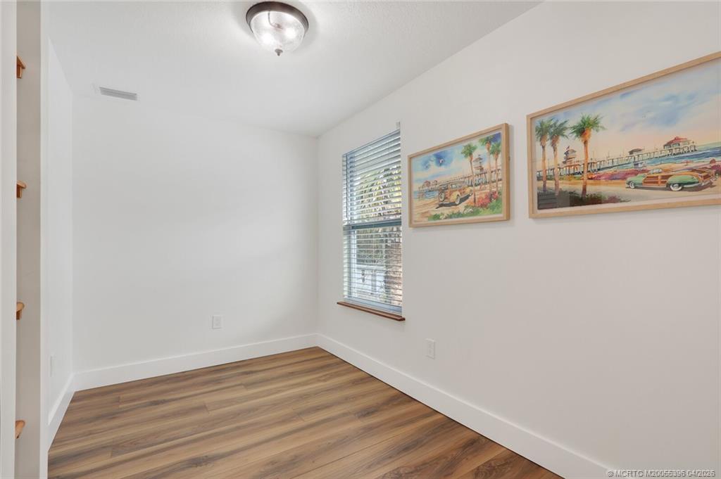 550 Southwest Riverview Street Stuart, FL 34994 - Photo 18 of 27