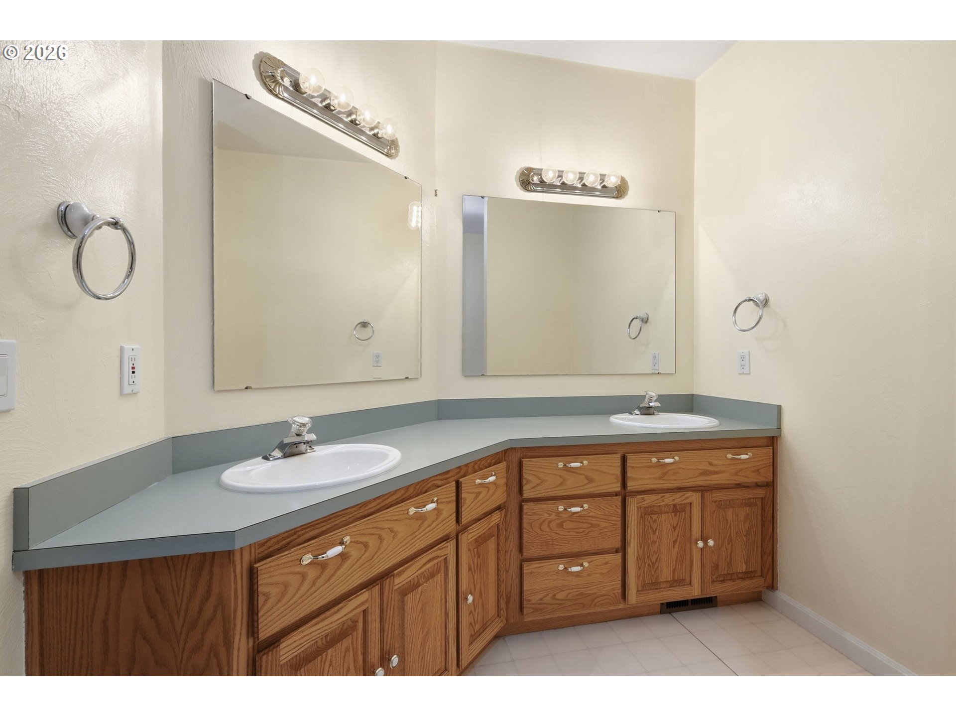 82155 Bear Creek Road Creswell, OR 97426 - Photo 29 of 48