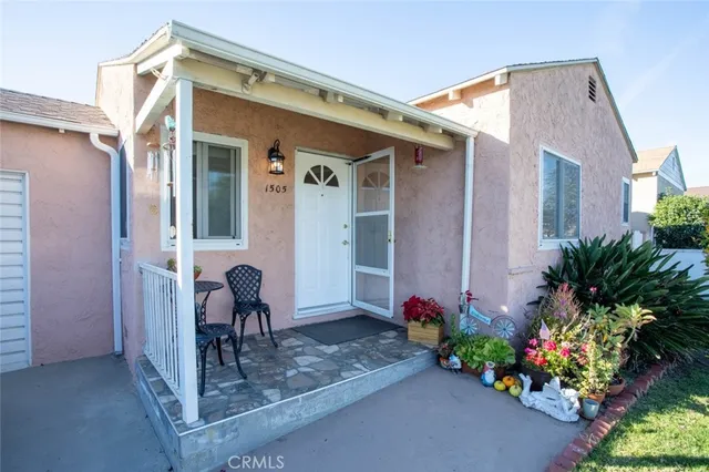 $950,000 | 1505 North Rose Street, Burbank, CA 91505