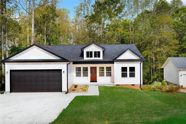 $319,000 | 223 Maple Drive, Anderson, SC 29621