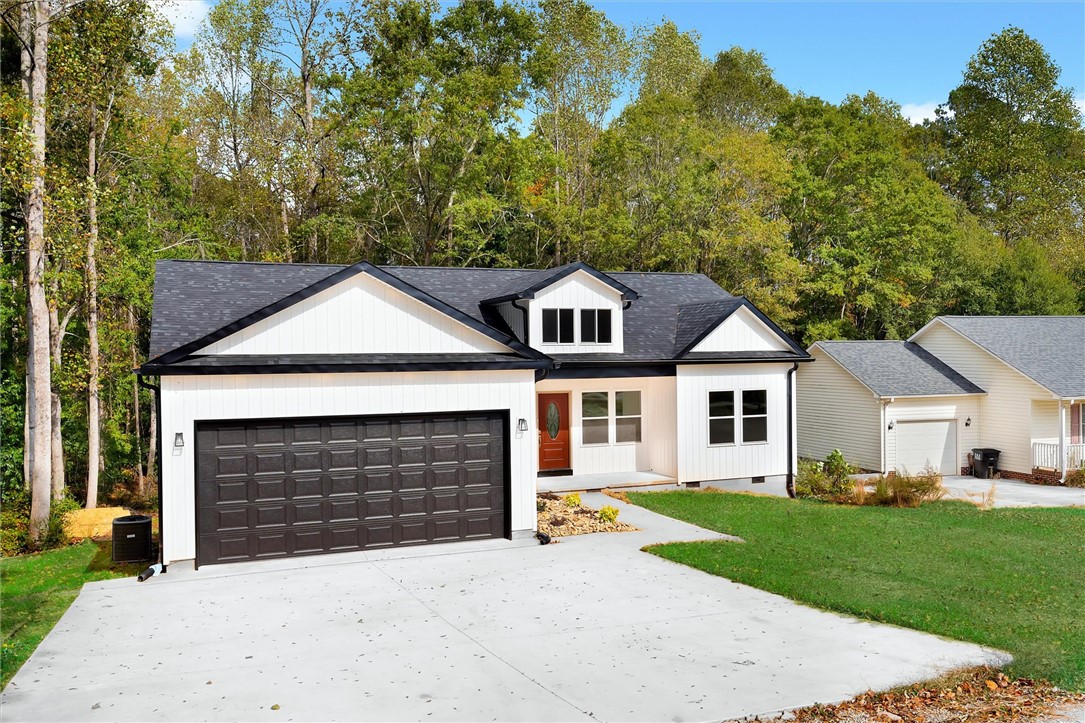 223 Maple Drive Anderson, SC 29621 - Photo 3 of 28