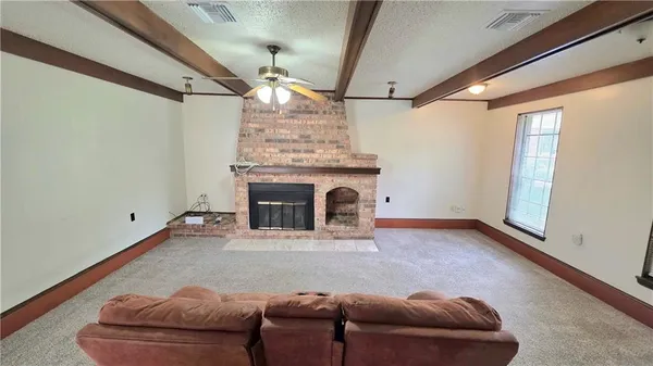 $1,800 | 106 Gondrella Drive, Belle Chasse, LA 70037