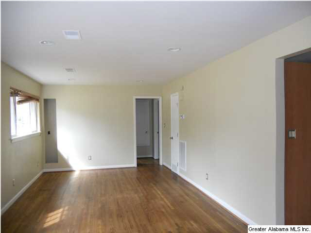 5149 Northumberland Road Birmingham, AL 35210 - Photo 3 of 12