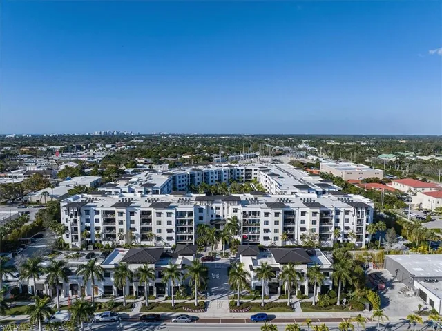 $6,925 | 1111 Central Avenue, Unit 401, Naples, FL 34102