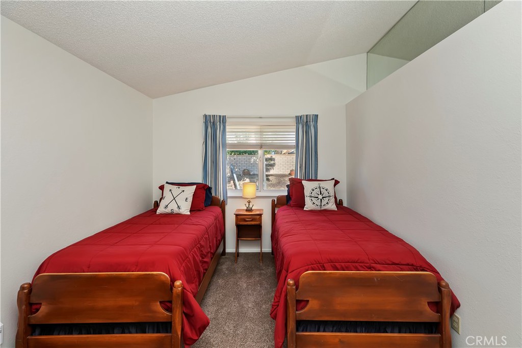 276 Cottonwood Avenue Riverside, CA 92506 - Photo 26 of 69