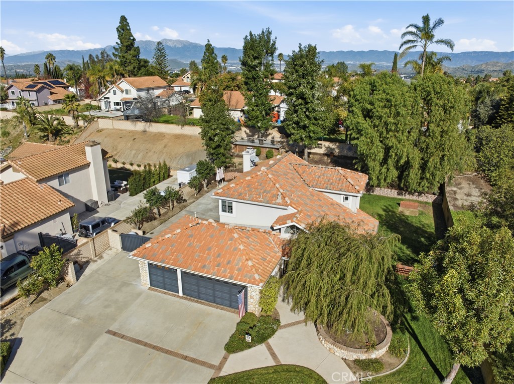 276 Cottonwood Avenue Riverside, CA 92506 - Photo 68 of 69 an aerial view of a house with outdoor space and lake view