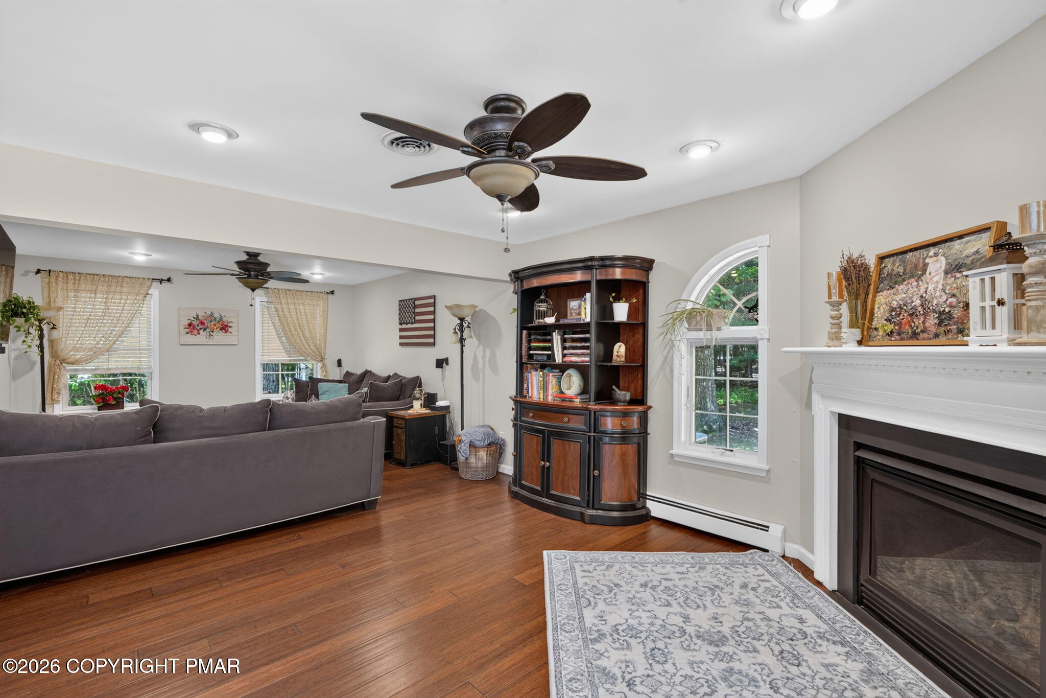 539 Pheasant Road Saylorsburg, PA 18353 - Photo 19 of 59 family room
