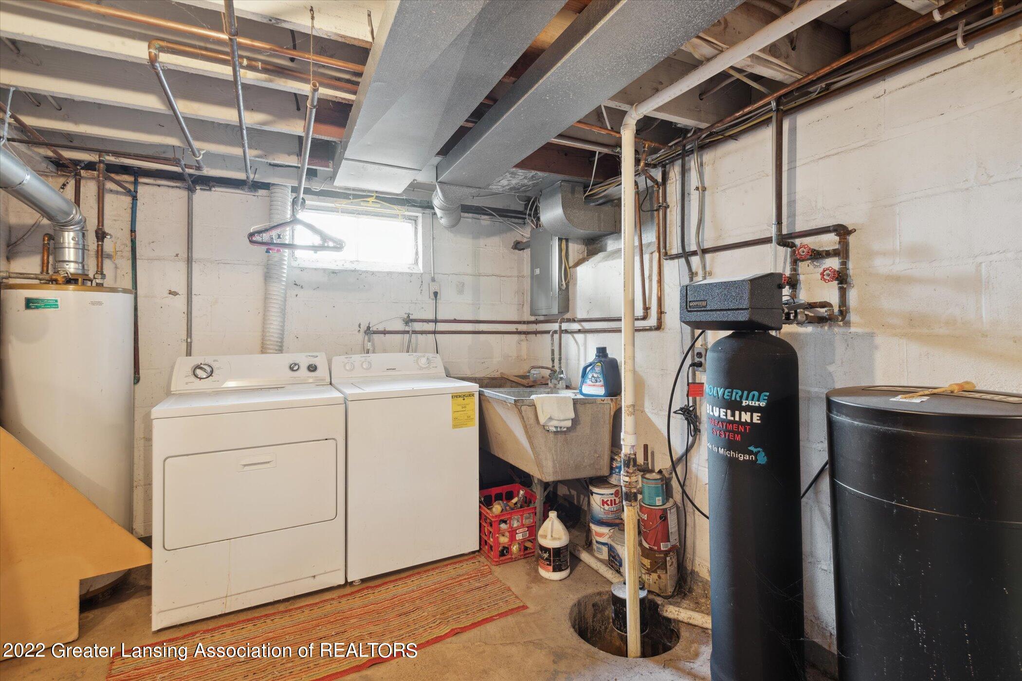 5897 Lansing Road Potterville, MI 48876 - Photo 31 of 34 27-5897-Lansing-Rd-WindowStill-23
