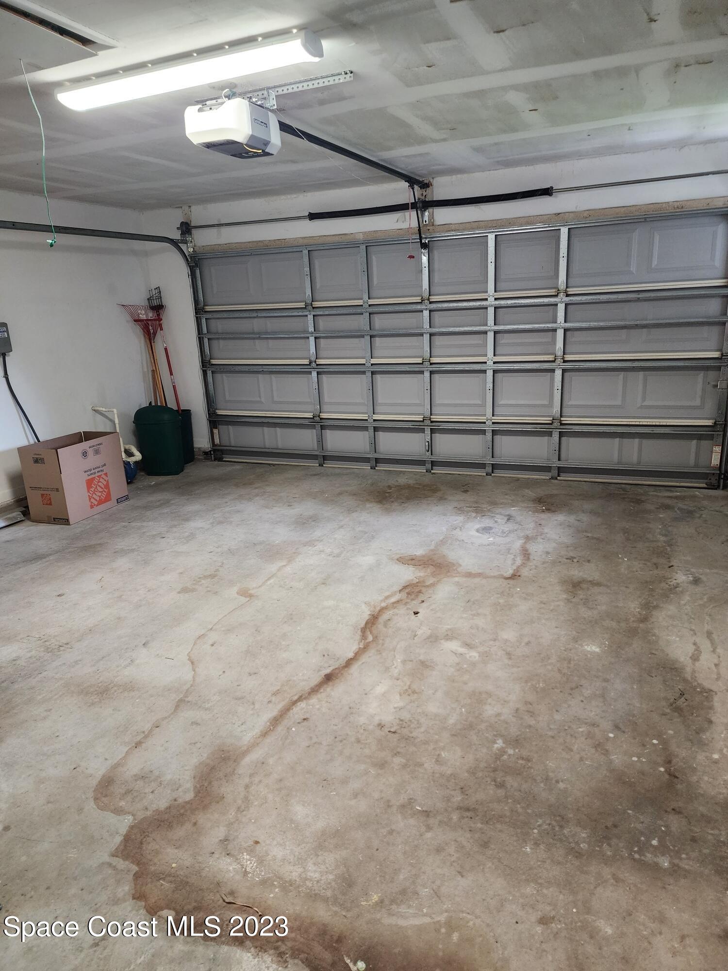 708 Fishtail Palm Boulevard Melbourne, FL 32901 - Photo 33 of 33 20230918_151829_resized