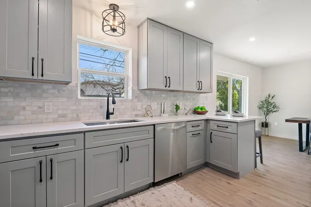 $600,000 | 5327 Wellington Drive, Austin, TX 78723