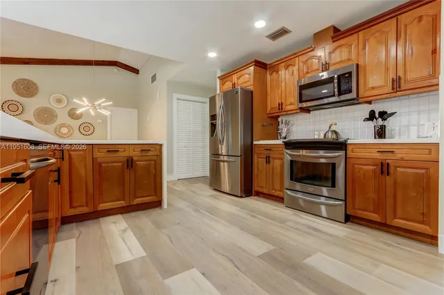 $5,400 | 1130 Northwest 78th Terrace, Plantation, FL 33322