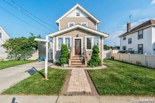 a view of a house with garden