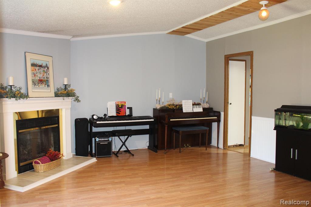 4182 Silver Lake Road Linden, MI 48451 - Photo 7 of 17