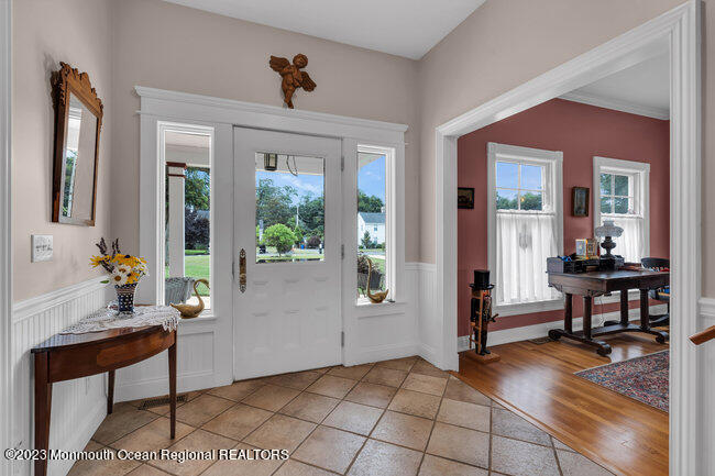 89 Horseneck Point Road Oceanport, NJ 07757 - Photo 4 of 57 011_dsc01086
