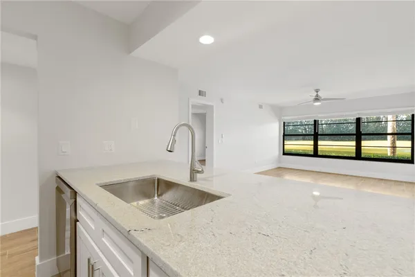 $1,850 | 15 Plantation Drive, Unit 102, Vero Beach, FL 32966