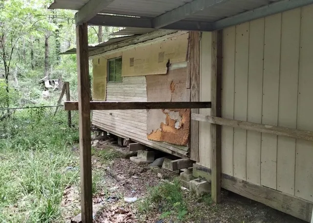 a view of deck with patio
