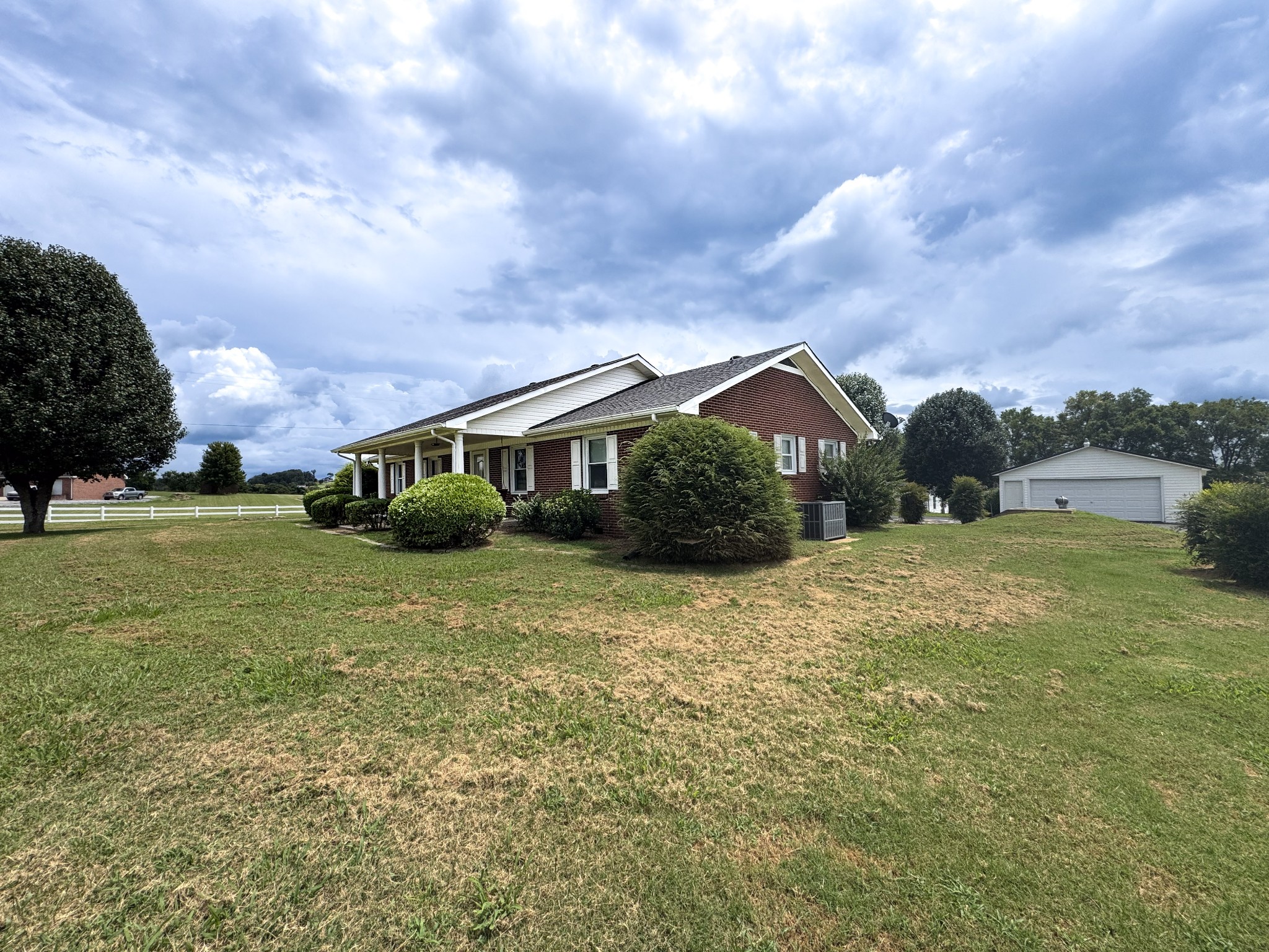 1295 Carey Road Hartsville, TN 37074 - Photo 8 of 41