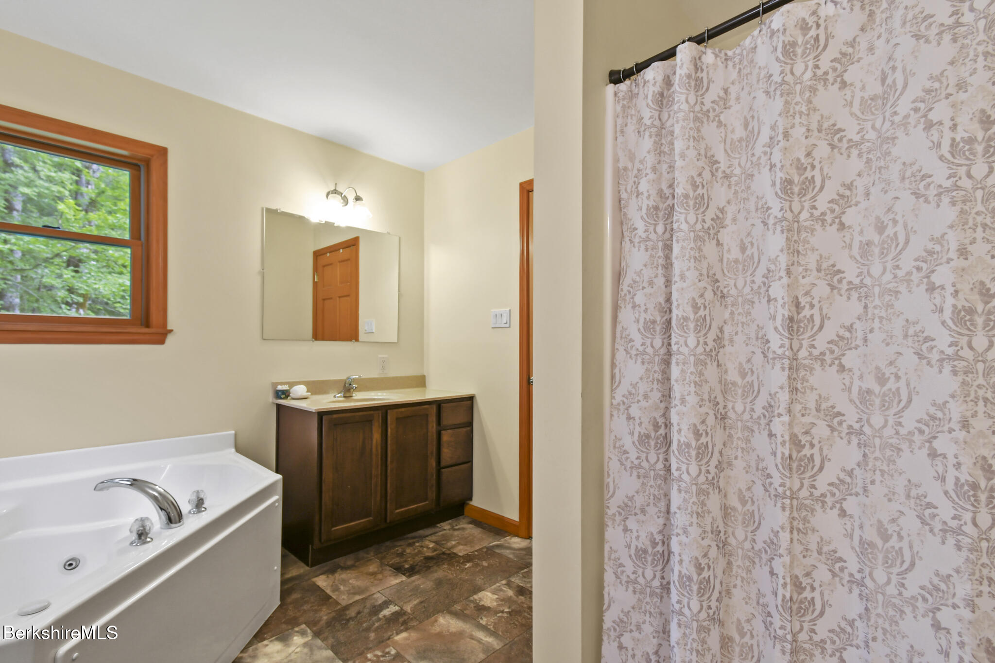 230 Curran Road Cheshire, MA 01225 - Photo 31 of 39 230 Curran Rd, Cheshire_Done022