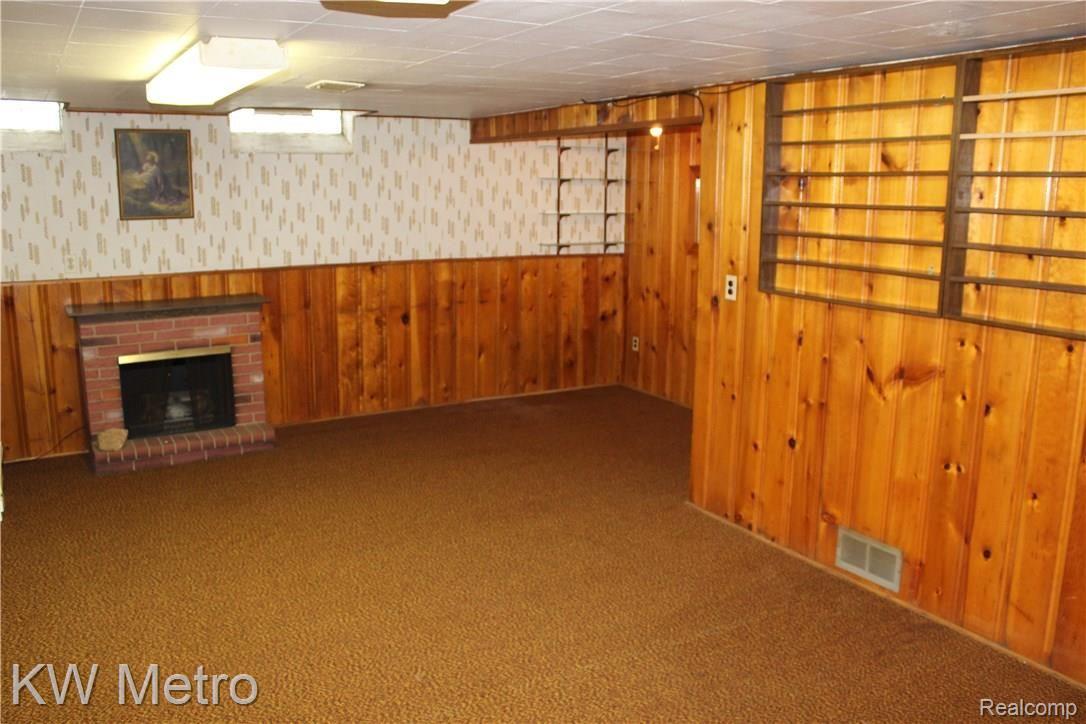 3037 Rome Avenue Warren, MI 48091 - Photo 35 of 54 IMG_3379.JPG