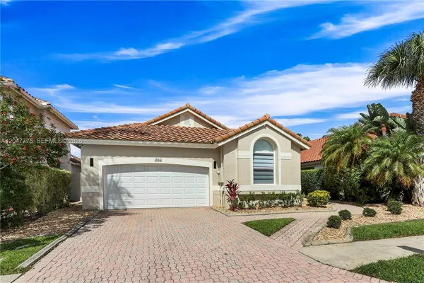 $5,200 | 1530 Lacosta Drive West, Pembroke Pines, FL 33027