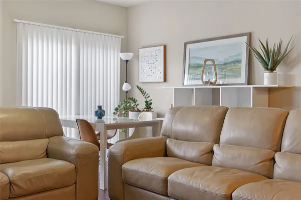 $1,095 | 5117 North Lamar Boulevard, Unit 104, Austin, TX 78751