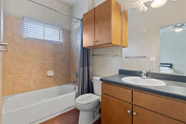 $1,095 | 5117 North Lamar Boulevard, Unit 104, Austin, TX 78751