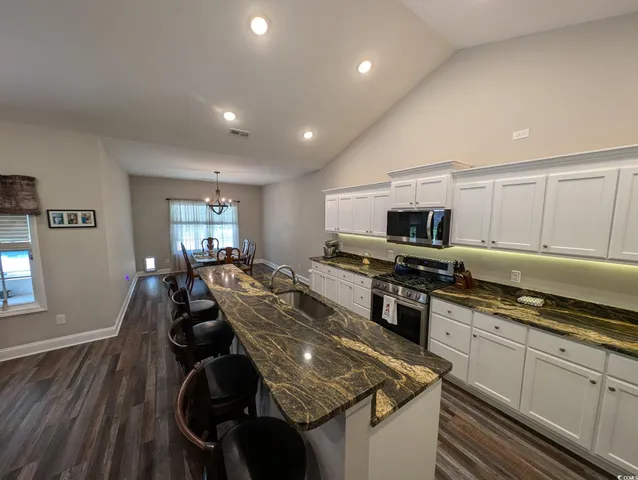 $899,900 | 6526 Bay Gully Road, Aynor, SC 29511