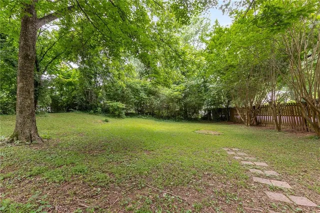 $399,999 | 1060 Pinedale Drive, Smyrna, GA 30080