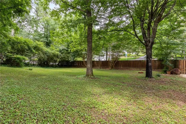 $399,999 | 1060 Pinedale Drive, Smyrna, GA 30080