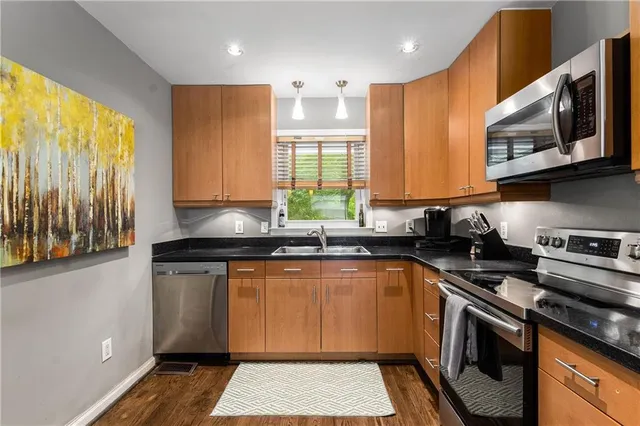 $399,999 | 1060 Pinedale Drive, Smyrna, GA 30080