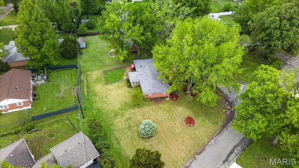 $193,000 | 100 Blue Ridge Drive, Belleville, IL 62223