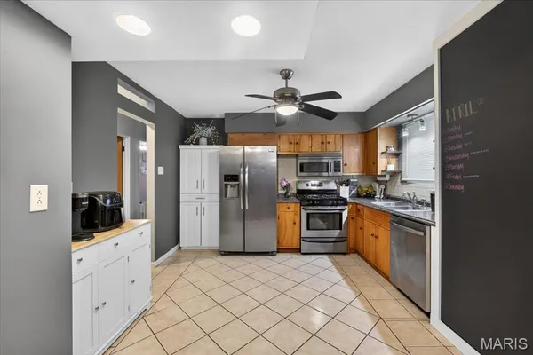 $193,000 | 100 Blue Ridge Drive, Belleville, IL 62223