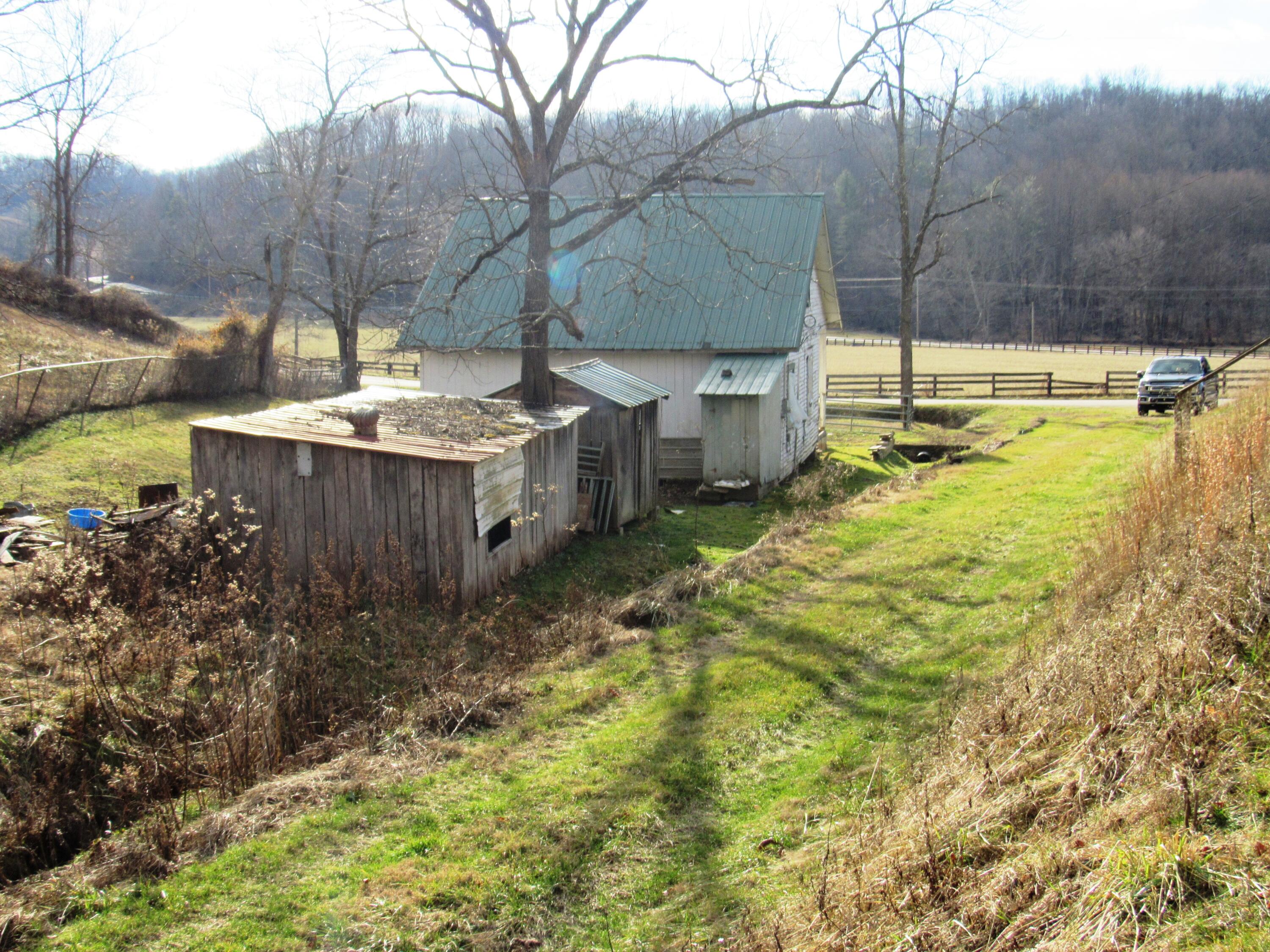7006 Lacy Creek Road Hazel Green, KY 41332 - Photo 29 of 39 050