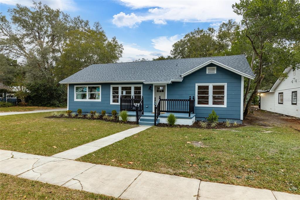 119 West Comanche Ave  