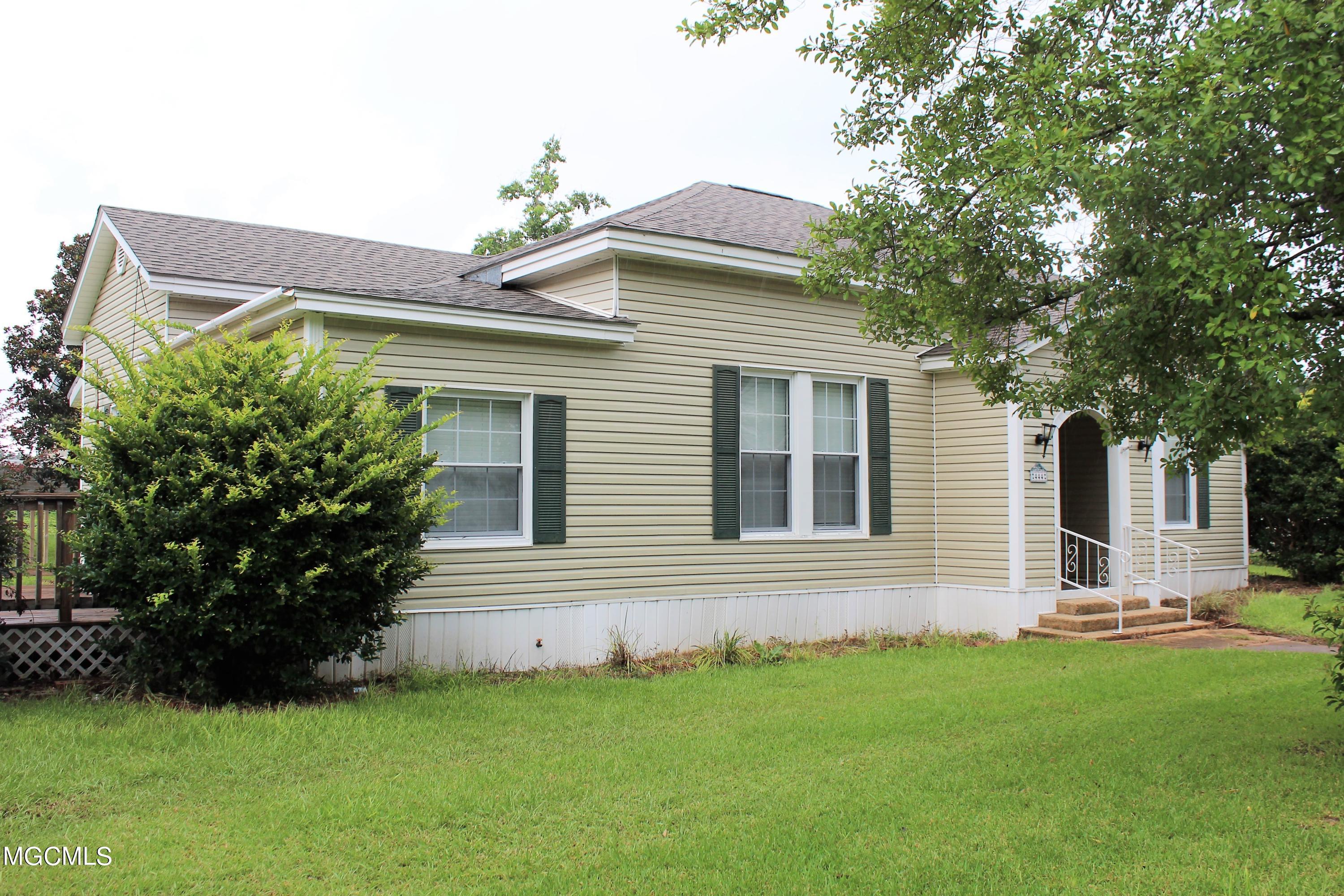 444 Ratliff Street Lucedale, MS 39452 - Photo 1 of 18 IMG_9654