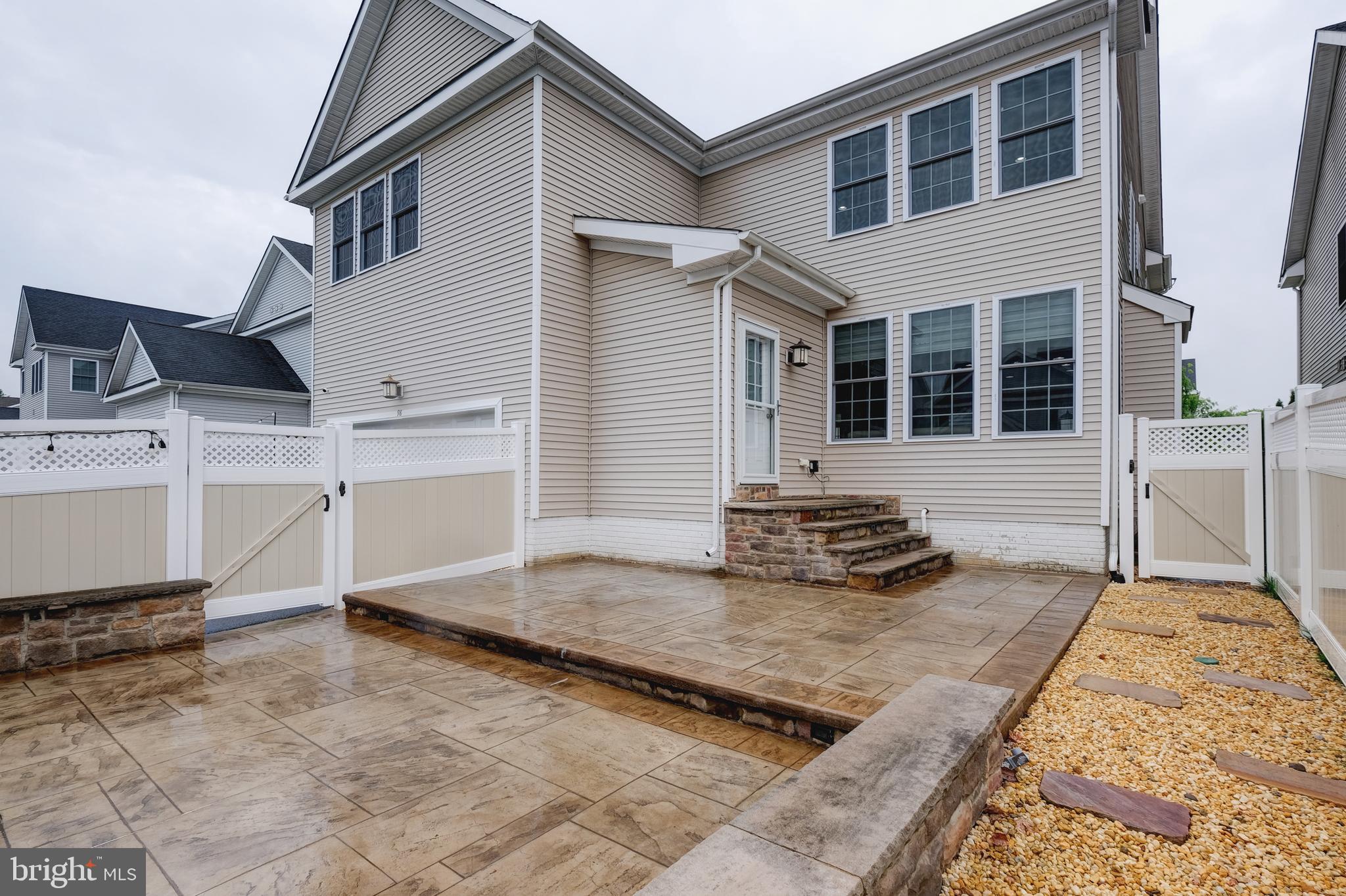 98 Applegate Way Chesterfield, NJ 08515 - Photo 8 of 69