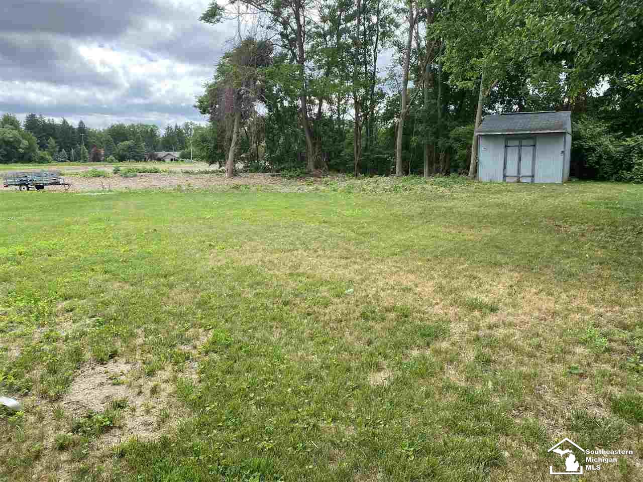 7235 Douglas Road Lambertville, MI 48144 - Photo 3 of 22