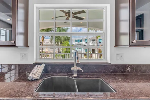 $4,195,000 | 1330 Coury Drive, Key Colony Beach, FL 33051