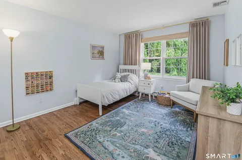 $1,750,000 | 15 Hull Place, Ridgefield, CT 06877