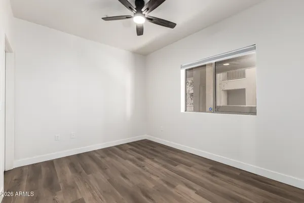 $299,900 | 920 East Devonshire Avenue, Unit 2020, Phoenix, AZ 85014