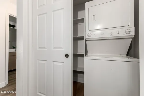 $299,900 | 920 East Devonshire Avenue, Unit 2020, Phoenix, AZ 85014