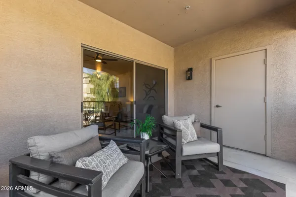 $299,900 | 920 East Devonshire Avenue, Unit 2020, Phoenix, AZ 85014