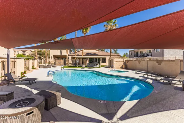 $299,900 | 920 East Devonshire Avenue, Unit 2020, Phoenix, AZ 85014