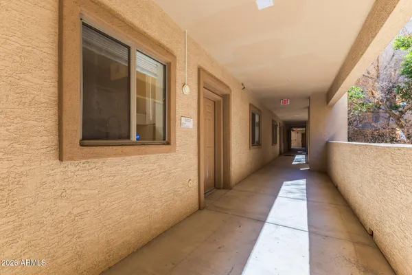$299,900 | 920 East Devonshire Avenue, Unit 2020, Phoenix, AZ 85014