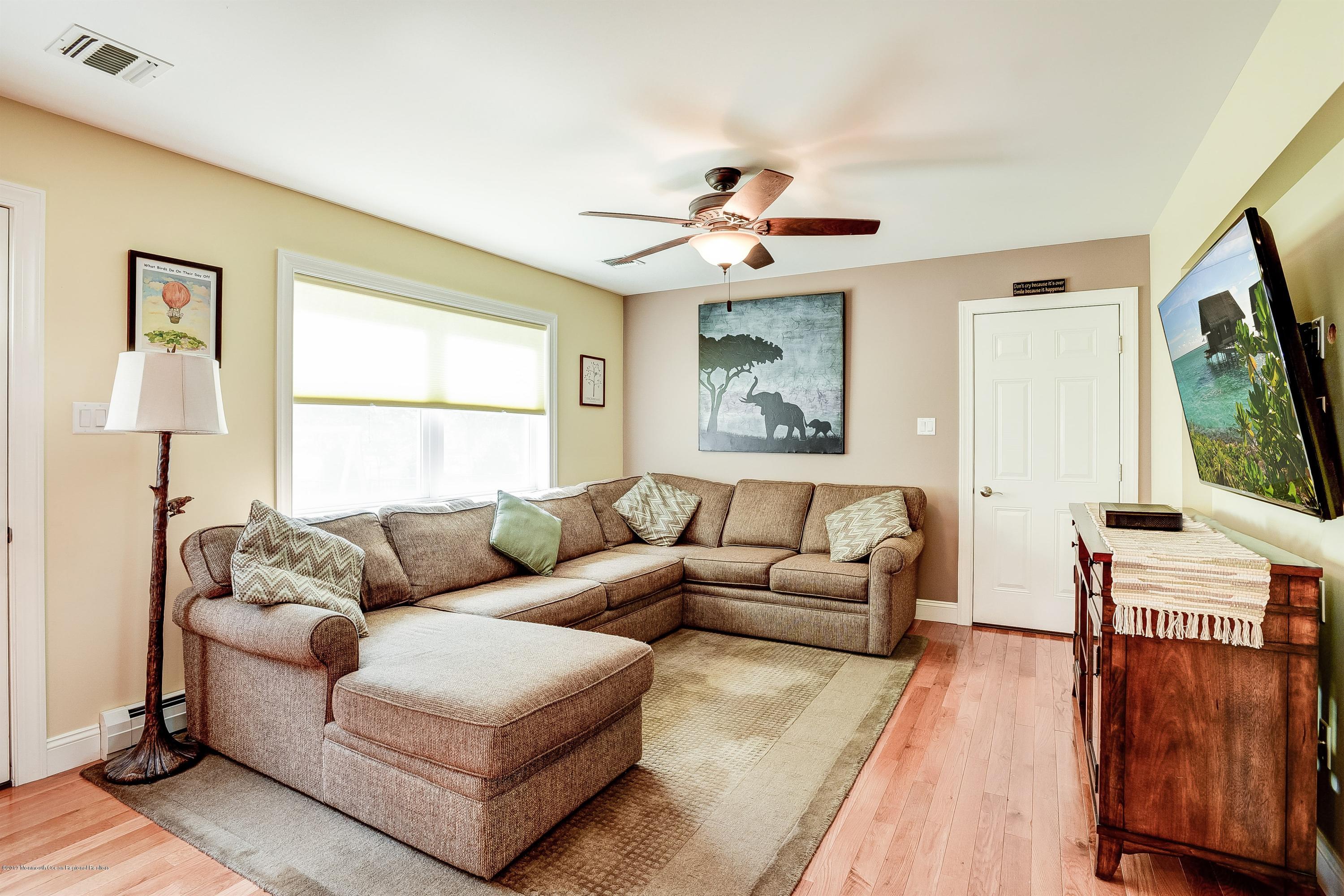 85 Reeds Road Tinton Falls, NJ 07724 - Photo 18 of 28 018_Family Room