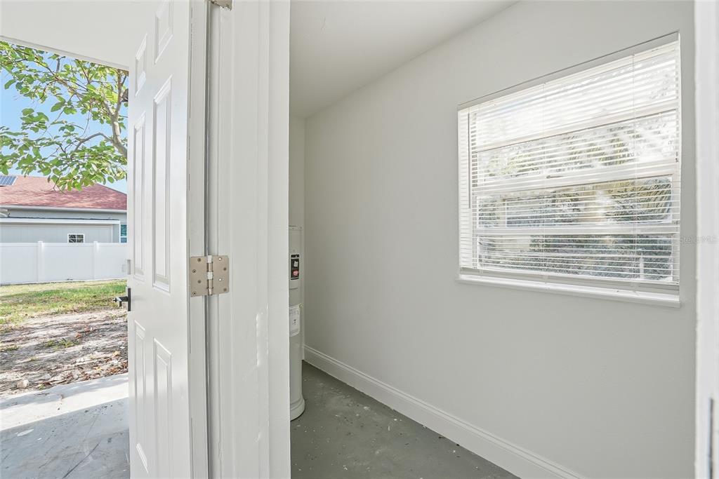 3005 West St Conrad Street Tampa, FL 33607 - Photo 22 of 32