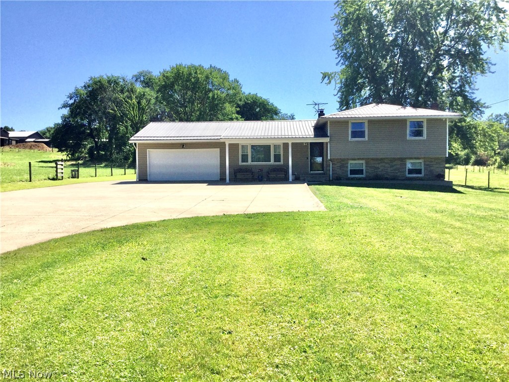 6121 Beach Road Wadsworth, OH 44281 - Photo 1 of 14 Gallery Image 1