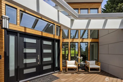 $2,089,000 | 20724 Northeast 142nd Street, Woodinville, WA 98077