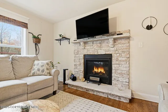 $464,900 | 1005 McKinley Way, East Stroudsburg, PA 18301