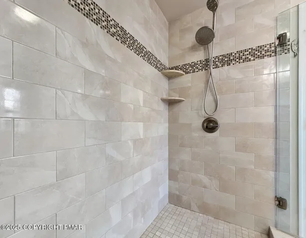 $464,900 | 1005 McKinley Way, East Stroudsburg, PA 18301